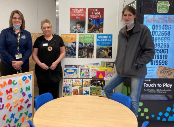 Libraries and laundromats Team Up for a Soapy Literacy Initiative – April 2022